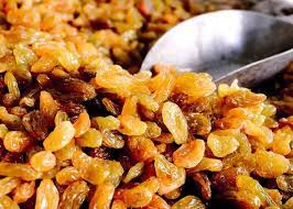 wellhealthorganic.com:easy-way-to-gain-weight-know-how-raisins-can-help-in-weight-gain